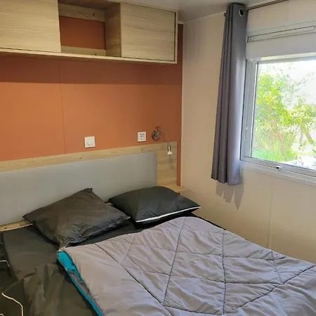 Campsite Mht019 3 Dont Parental Et 2 Salles De Bain Dans 4 Etoiles *