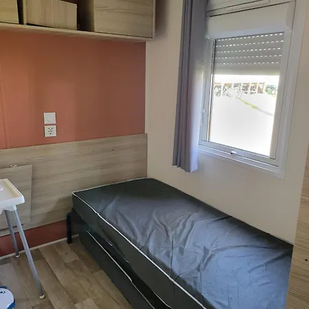 Mht019 3 Dont Parental Et 2 Salles De Bain Dans 4 Etoiles Campsite Saint-Julien-en-Born